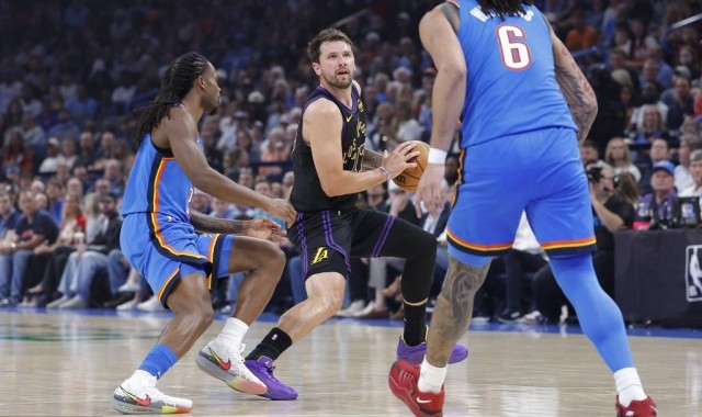 亚历山大28分东契奇伤退 雷霆狂胜湖人43分